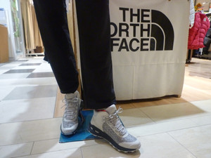 THE NORTH FACEの新色シューズがキター！！