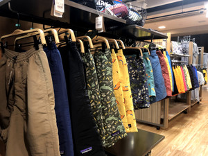 【patagonia】　バギーズパンツ